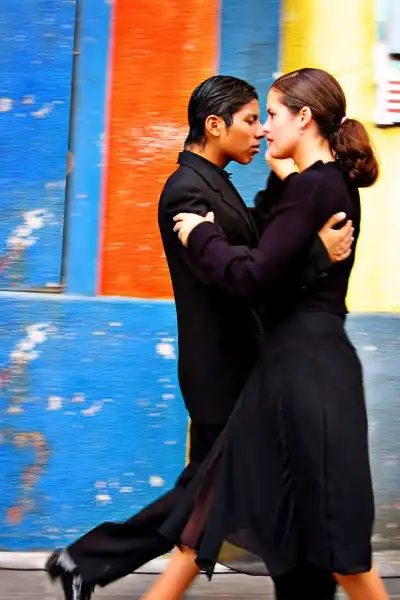 Tango, Autor: Angela Mendes Ferreira, Źródło: www.kontynent.waw.pl