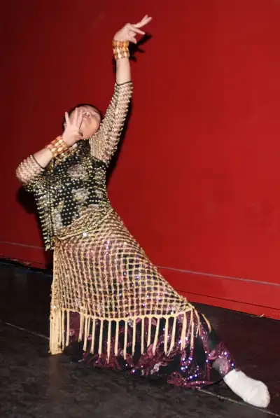 Taniec Żurawia - Nguyen Thi Thu Loc, Autor: Kolczyk