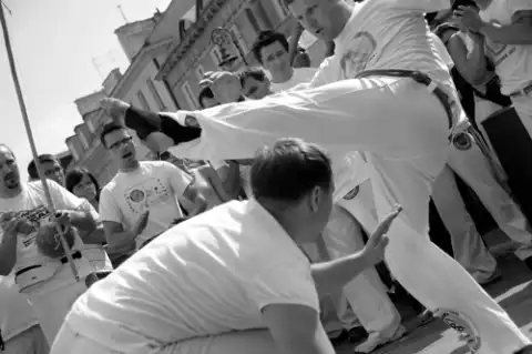 Pokaz FICAG na Nowym Świecie - pierwszy trening w historii grupy odbył się w sali przy tej właśnie ulicy
