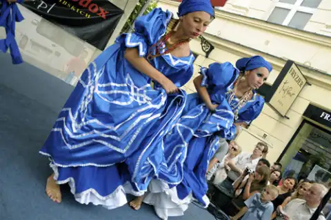 Choreografia 'Yemaya' poświęcona afrokubańskiej bogini morza - Yemaya