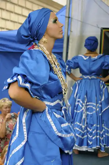Choreografia poświęcona w całości afrokubańskiej bogini morza - Yemaya (SHO)