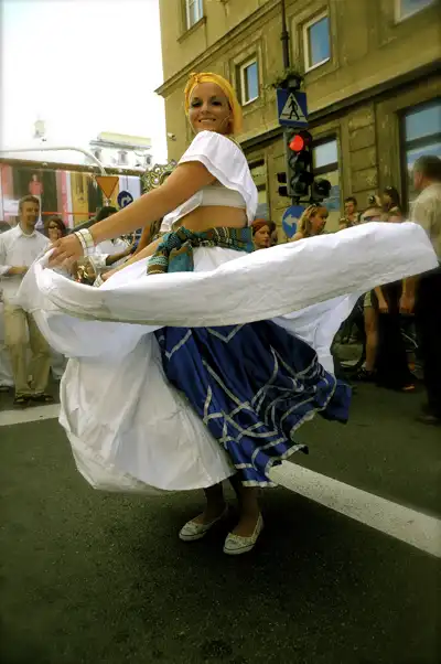 Baiany - tancerki w tradycyjnych strojach ze stanu Bahía - Brazylia to nie tylko pióra ..
