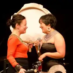 Charlotte Qamaniq i Kathleen Merritt - Kanada, Źródło: www.festiwal.warszawa.pl