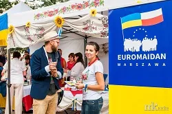 Euromajdan Warszawa podczas Wielokulturowego Warszawskiego Street Party 2014