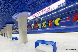 I linia metra: okolicznościowy spacer po Pradze