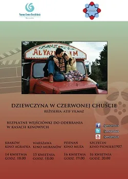 Dziewczyna w czerwonej chuście