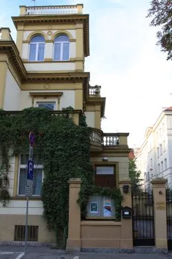 سفارة الجمهورية التشيكية 