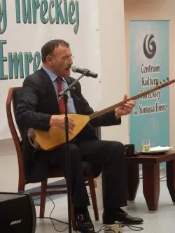 Seref Tasilova - mistrz baglamy